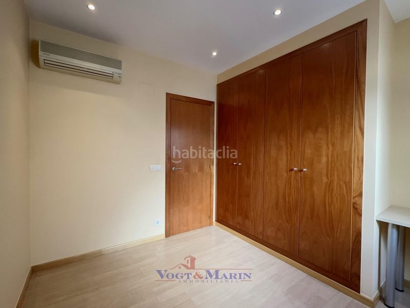 Foto 9f84c6ce-2033-40ec-a36b-e49c67025d73. Apartament amb calefacció aparcament a Creu de la Mà Figueres