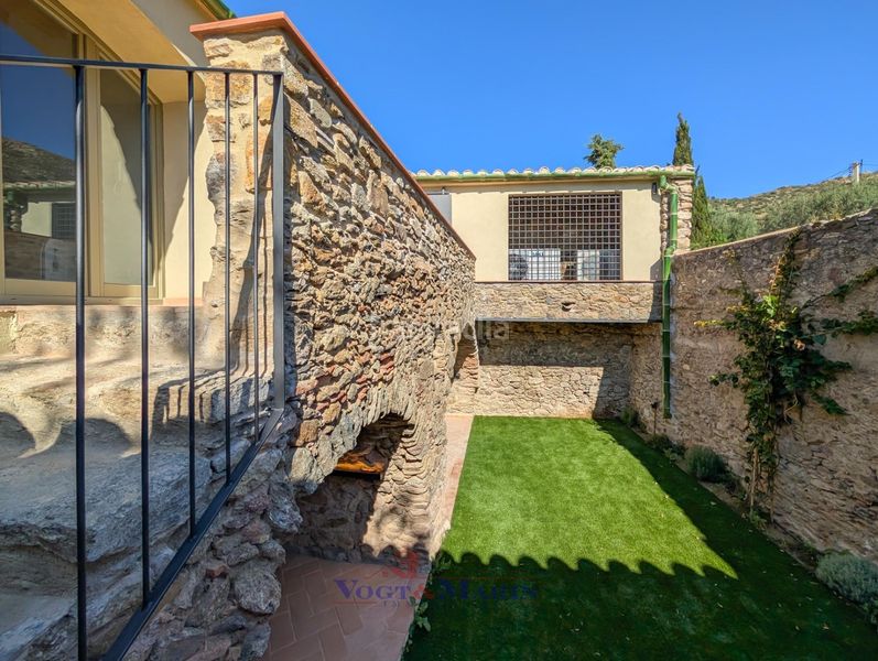 Foto fee4f176-17ad-4089-b1db-565d6b149cd1. Casa  reformada con diseño único en Palau-saverdera