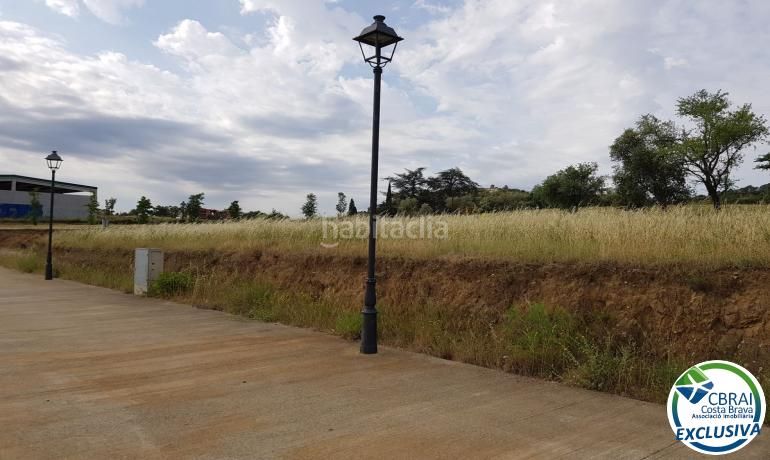 Foto 959ae338-adc4-4959-81cd-7e58056781b1. Terreny residencial a Darnius