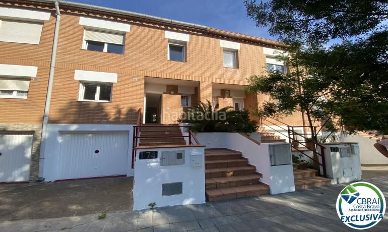 Foto 31055680-f01b-4473-9662-a733710d6a1c. Casa adossada amb calefacció aparcament a Els Grecs-Mas Oliva Roses