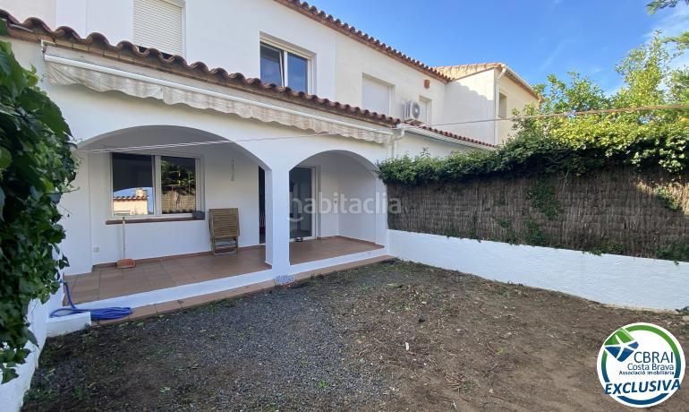 Foto 72e96833-282f-4636-80e3-ab25174d4cb6. Casa adossada amb calefacció aparcament a Els Grecs-Mas Oliva Roses