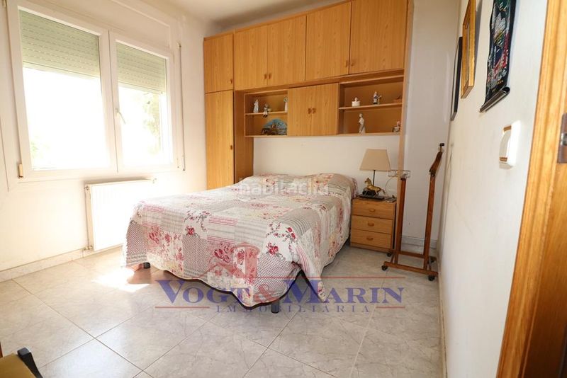 Foto 4c8104ae-4291-41f2-b8e8-23e5bbf038d1. Casa amb calefacció aparcament piscina a Montgrí Empuriabrava