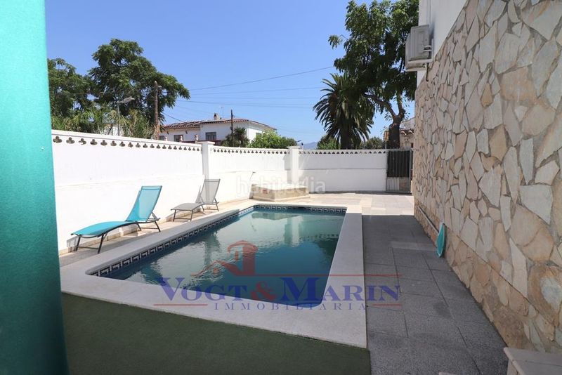 Foto ed0ce198-b314-418b-9fa0-6ec63f15c7c2. Casa amb calefacció aparcament piscina a Montgrí Empuriabrava