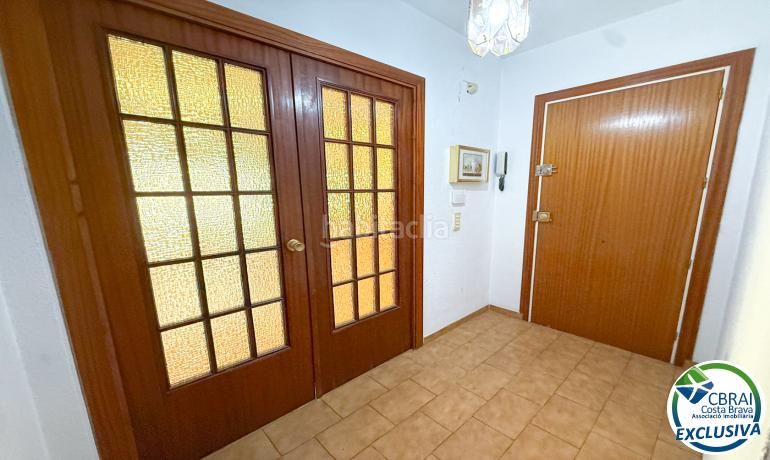 Foto 2e99a864-d881-4a43-bdc1-b3145b4c54a3. Apartament amb calefacció a Centre Roses