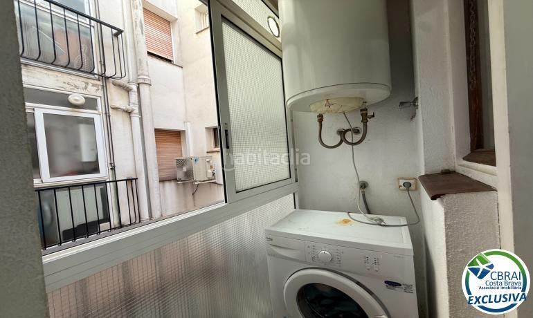 Foto 47ab5302-3f24-494c-915a-d96a85619886. Apartament amb calefacció a Centre Roses