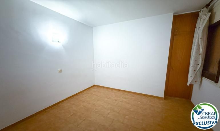 Foto 4d377ec3-1bb1-4c66-b3f0-496954dfe797. Apartament amb calefacció a Centre Roses