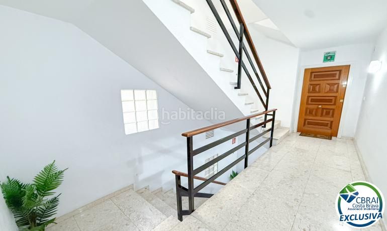 Foto a184e767-63eb-4eeb-ac2f-d93405b87844. Apartament amb calefacció a Centre Roses