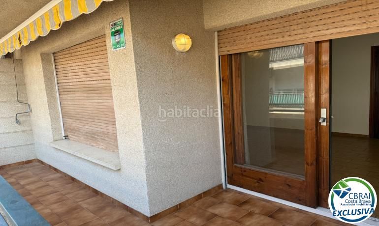 Foto bf702643-9b87-4599-a3c1-f25b52a9c423. Apartament amb calefacció a Centre Roses