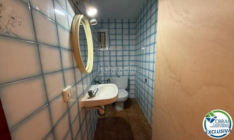 Foto f10812e5-2379-488e-9cb5-f4bea8ab8def. Apartament amb calefacció a Centre Roses