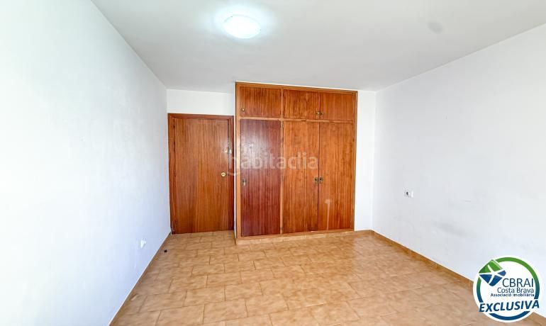 Foto f454e526-73d6-4784-bd1d-9cf453a1bfe6. Apartament amb calefacció a Centre Roses