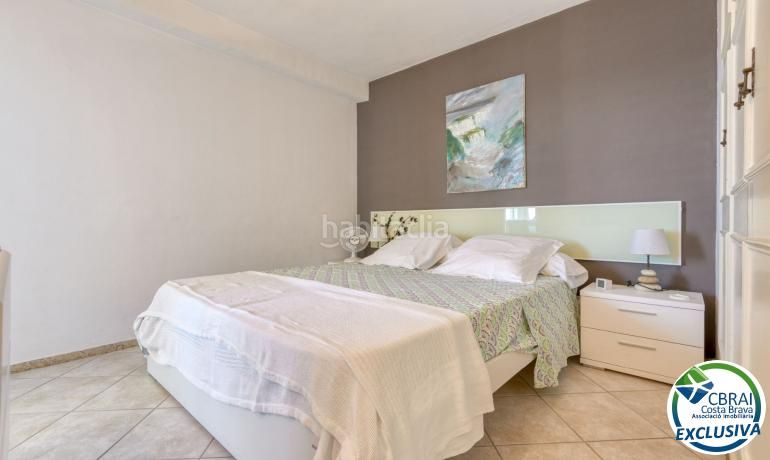 Foto 3a6e2934-34a2-417f-8944-002ba64705ec. Apartament amb calefacció aparcament piscina a Puig Rom-Canyelles-Almadrava Roses