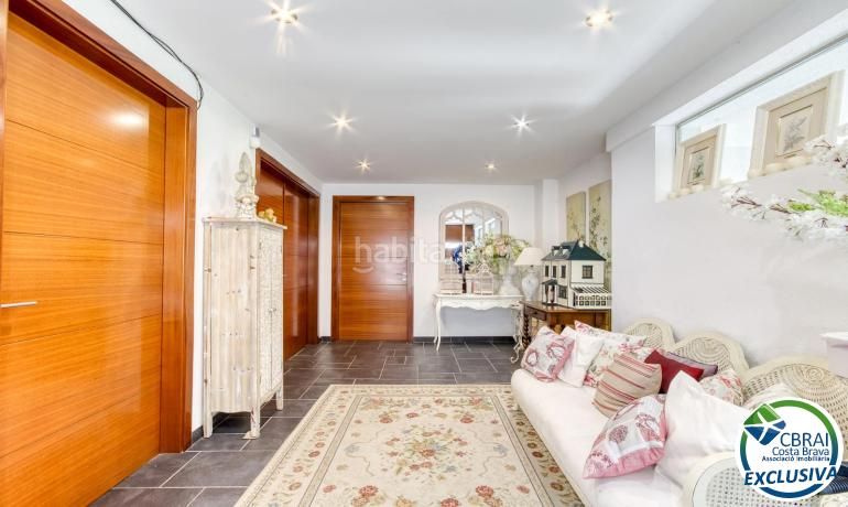 Foto a4dab6cb-dd8c-437d-9439-ef41a952e035. Casa amb calefacció aparcament a La Vila Llançà
