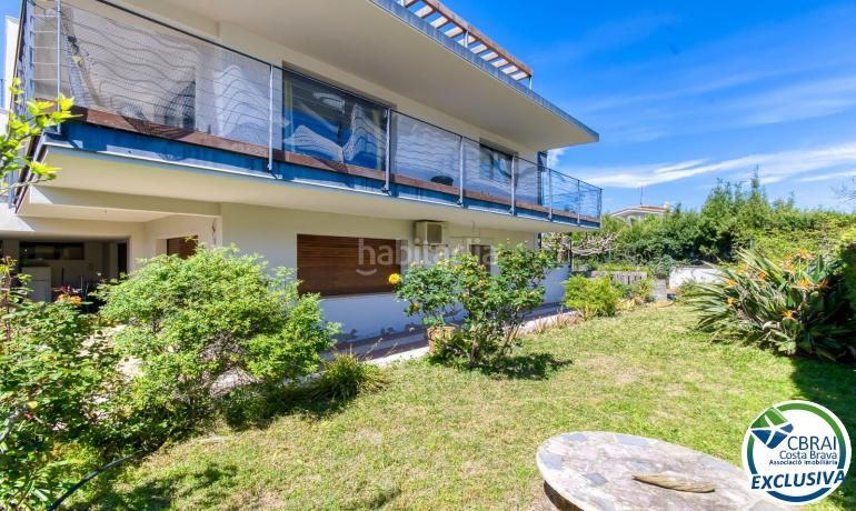 Foto b77b3e6b-9ec0-4283-b867-b17bd230cd45. Casa amb calefacció aparcament a La Vila Llançà