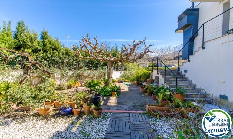 Foto c0fa24e3-5e50-49a4-8770-b958da3d40e5. Casa amb calefacció aparcament a La Vila Llançà