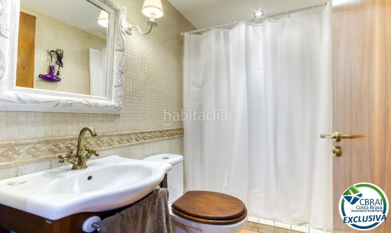 Foto f4da747e-0f24-4d04-a764-205f0623fc79. Casa amb calefacció aparcament a La Vila Llançà