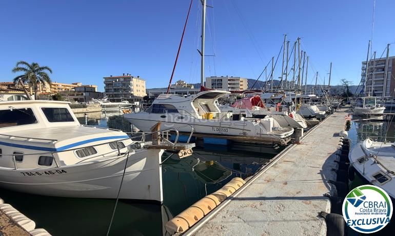 Foto 45daa1fc-744e-4ac8-8181-f006012f4396. Aparcament cotxe a Santa Margarida Roses