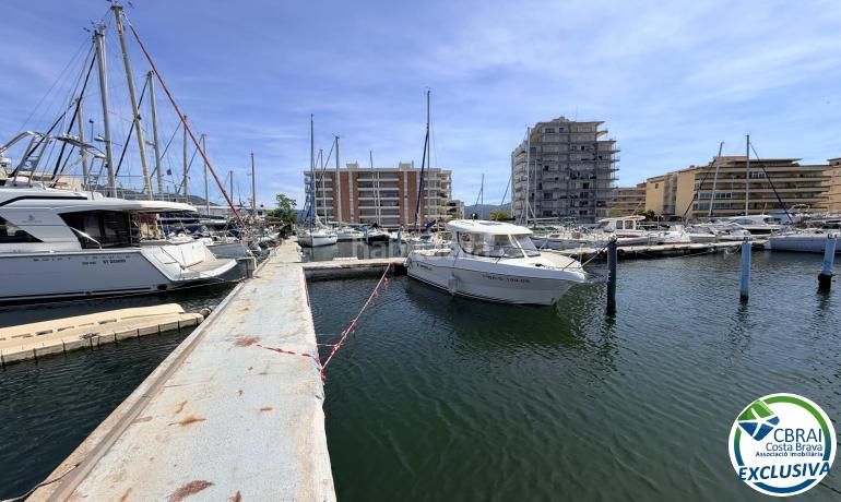 Foto 56e9b118-027e-491c-a6be-5d6d322540fc. Aparcament cotxe a Santa Margarida Roses