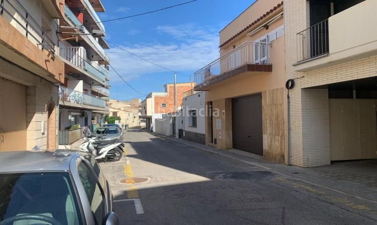 Foto beeb8ae5-8369-4bc6-b2ad-b397ce0c623a. Àtic amb calefacció a Centre Roses