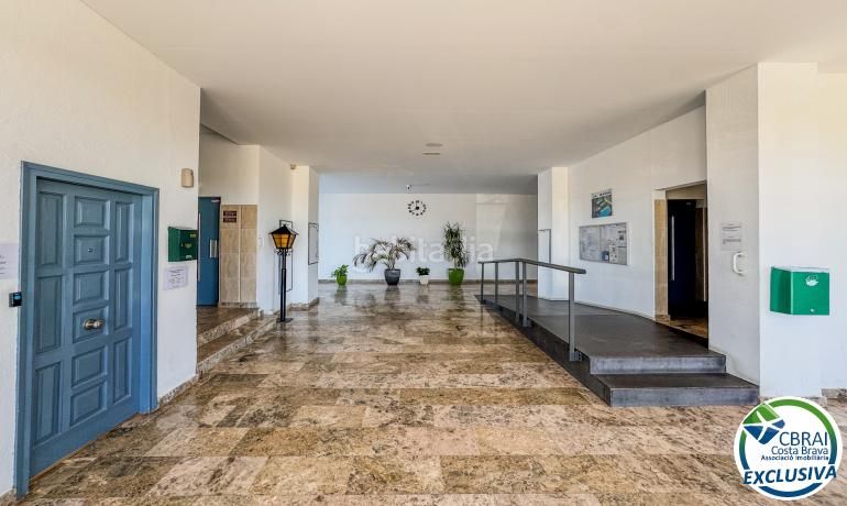 Foto 6d837b9c-f24e-48d0-bf24-2c109c23a90d. Apartament amb aparcament piscina a Nord Roses