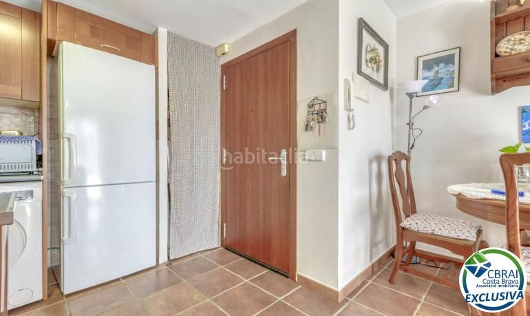 Foto f8fc5103-7f42-4b70-b2dd-d3e2c8c2fa04. Apartament amb calefacció aparcament piscina a Puig Rom-Canyelles-Almadrava Roses