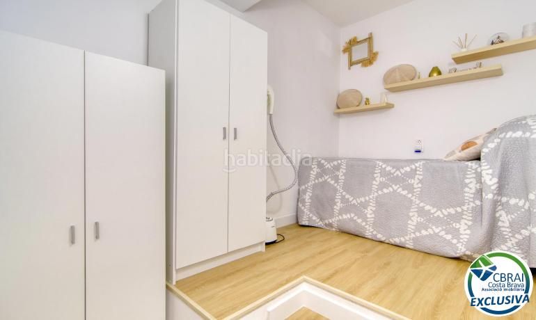 Foto 119fdb95-c73f-4a49-8f62-85aabe591d0f. Apartament a Centre Roses