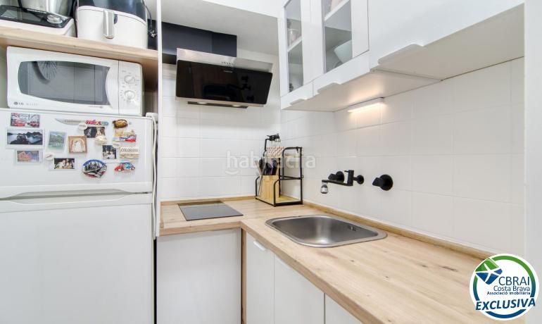 Foto 351a83e1-bef0-4372-9c76-034255d9b4f3. Apartament a Centre Roses