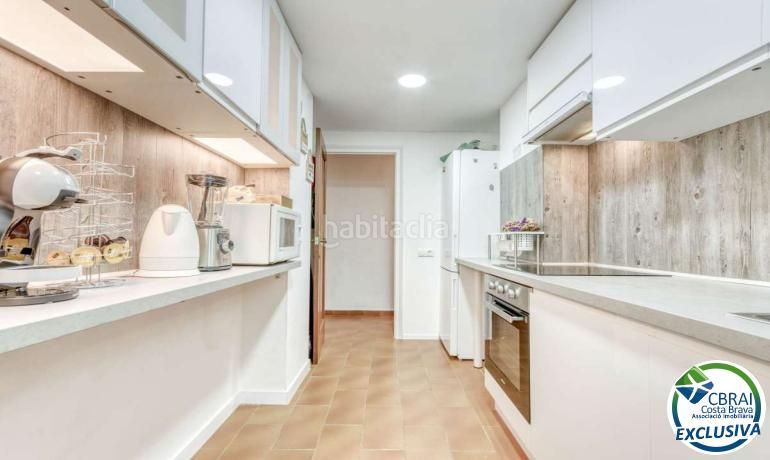 Foto dd0e0802-57b6-418f-b508-a5eafe9fca91. Apartament a Centre Roses