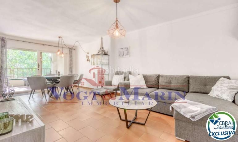 Foto fb01666c-0e4a-4ede-aa08-46e452126670. Apartament a Centre Roses