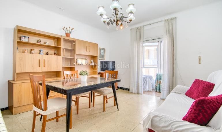 Foto 60970192-2157-40c8-9e78-b6c7087da4d1. Apartament a Centre Roses