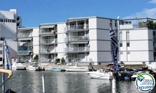 Apartament  Carrer cap de la gola. Apartamento con vista al canal en santa margarita, roses