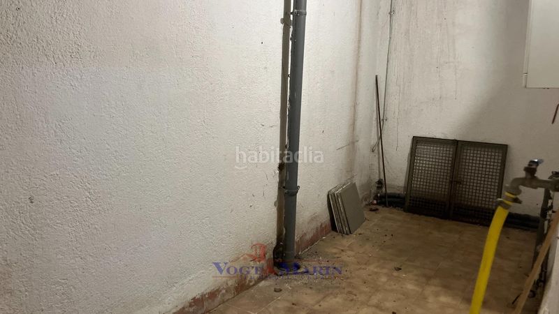 Foto a156959b-e5ab-4198-bf52-175140b810d9. Local comercial a Eixample-Horta Capallera Figueres