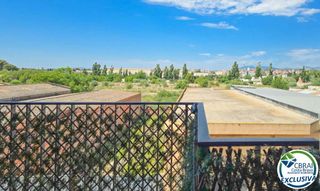 Dachwohnung  Carrer taure. Ático-dúplex moderno con gran terraza panorámica en figueres