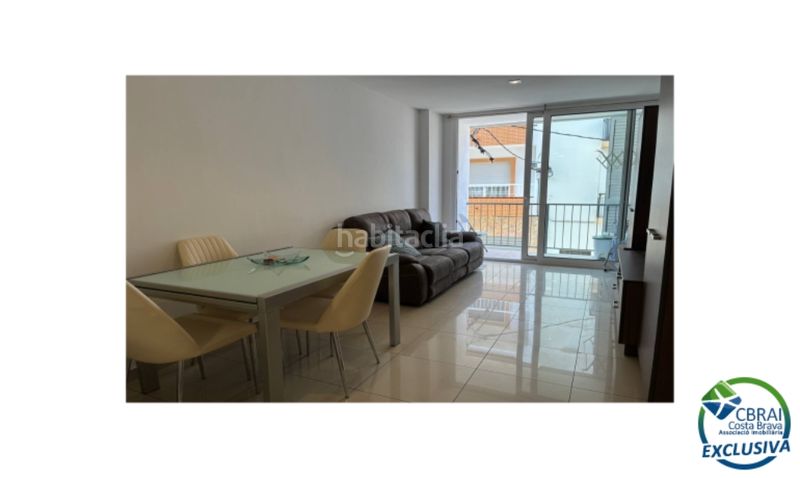 Foto 46f138c8-83fe-4528-8c90-d2262cd593e2. Apartament amb calefacció a Centre Roses