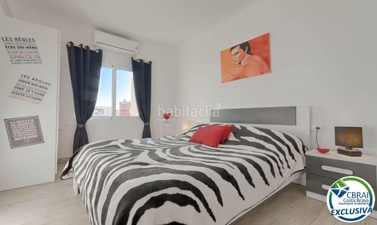 Foto 21f88ba3-9cb1-4067-8a42-f5cfddd2d4b1. Appartement mit heizung in Centre Roses