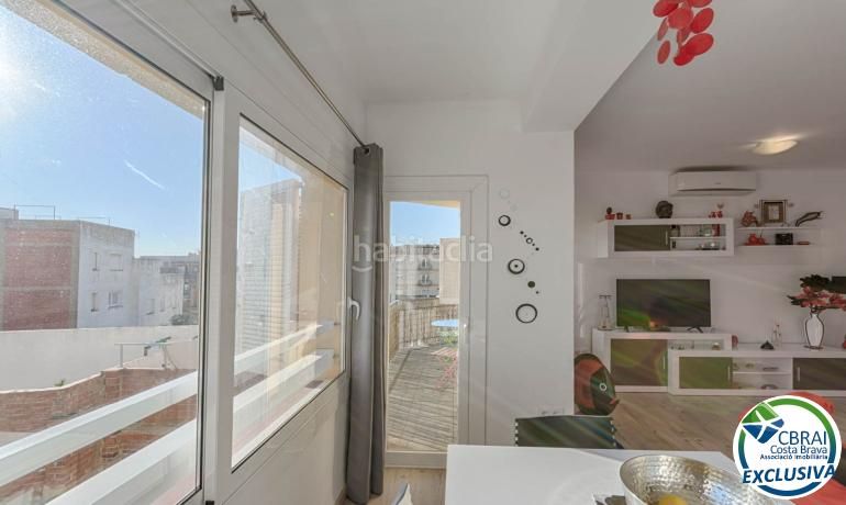 Foto 2457283e-1b2b-4148-aa90-f30e61afec25. Appartement mit heizung in Centre Roses
