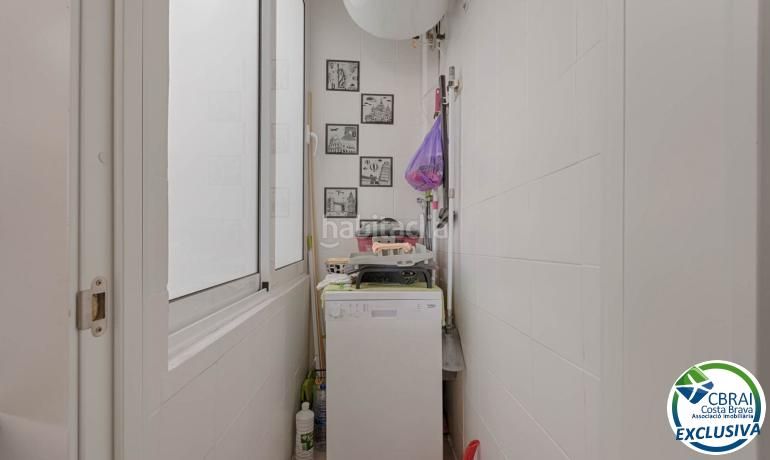 Foto 95cb8197-786b-42a0-a7dd-72b15b5584f6. Appartement mit heizung in Centre Roses
