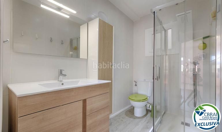 Foto f7ea7d4e-7bb7-4e05-8894-c90da2170102. Appartement mit heizung in Centre Roses