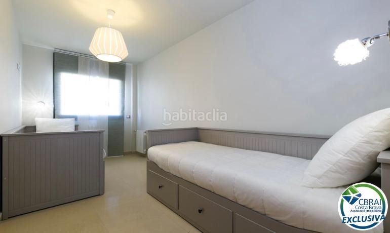 Foto 3332fd74-3da8-4b5f-a718-8025bb85d069. Apartament amb calefacció aparcament a Centre Roses