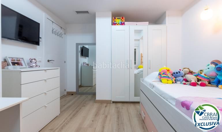 Foto 402a1929-5a87-4579-bd57-2c0c0df00d00. Apartament amb calefacció a Centre Roses