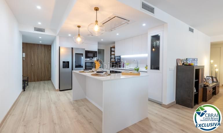 Foto d6792025-5de2-4109-85f9-de346ef03645. Apartament amb calefacció a Centre Roses