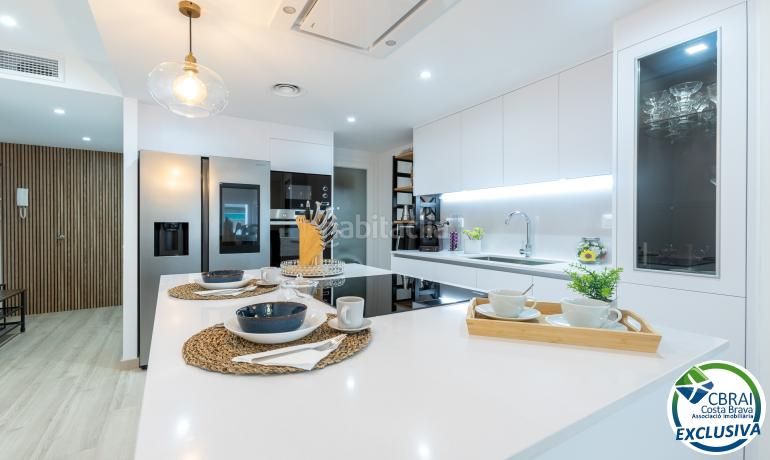 Foto f4d3bbe8-9120-4d52-8e03-ae242803ca98. Apartament amb calefacció a Centre Roses