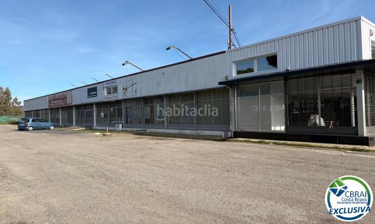 Foto 982652c8-ca74-4ff2-945f-75cc97e9aaf9. Local comercial amb calefacció a Nord Roses