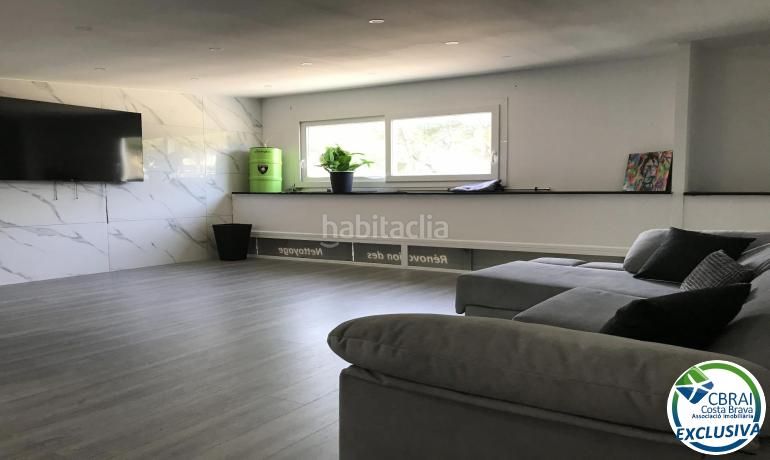 Foto a0d6cd6d-f907-4f74-b7f2-e3ed4bf26589. Local comercial amb calefacció a Nord Roses
