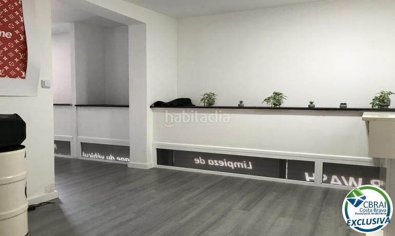 Foto ea9086b5-45b2-4716-8ea6-4508619e45b2. Local comercial amb calefacció a Nord Roses