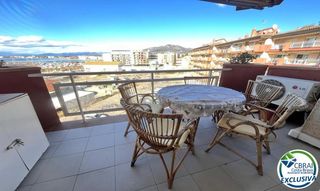 Apartament a Plaça Carles Fages de Climent