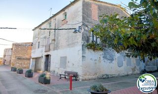 Haus  Carrer de sant antoni. Casa céntrica con muchas posibilidades en santa llogaia