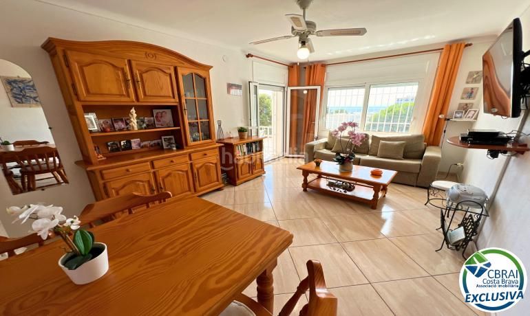 Foto 4c692f1a-6e3a-4e78-9cfa-fb90a5fceaed. Apartament amb aparcament a Puig Rom-Canyelles-Almadrava Roses