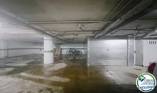 Car parking in Carrer Cavall de Mar