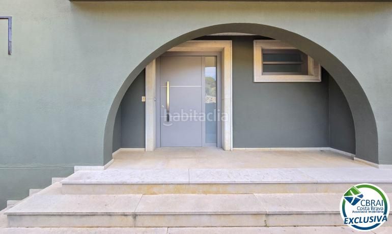 Foto fda70183-0966-44be-9482-a1ec0539b2ba. Xalet amb calefacció aparcament piscina a Jonquera (La)