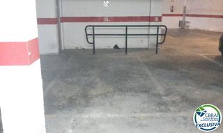 Aparcament cotxe  Carrer padró. Parking de 10m2 en el centro de palau savardera